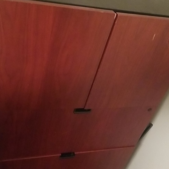 File cabinet - Picture 3 of 5